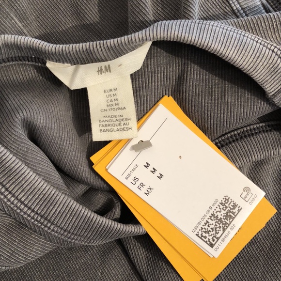 H&M The Ribbed Midi Dress in Grey, size Medium - Picture 9 of 16